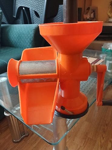 džezva na struju: Ručna cediljka/pasirka za paradajz i voće - Materijal: kvalitetna — 2