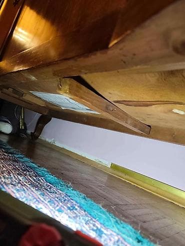 polovna komoda: Dimenzije 186х66 duzina, sirina 96 visina do ravne povrsine 118 — 9