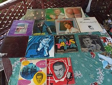 Vinil ploče: Kolekcija vinil ploča (LP) – razni žanrovi i izvođači Opis: - Veća — 10