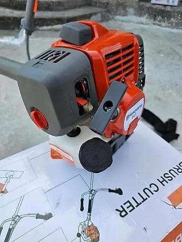 forma ideale ormari sa ogledalom: Motorna kosačica/trimerska kosa – benzinski brushcutter Opis: - — 1
