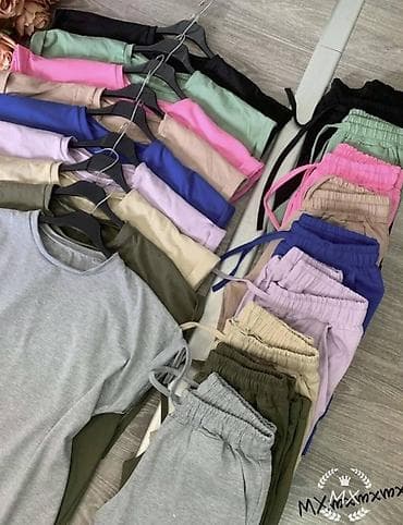 converse majice: Ženski dvodelni trenerka komplet – majica + pantalone sa džepovima — 9