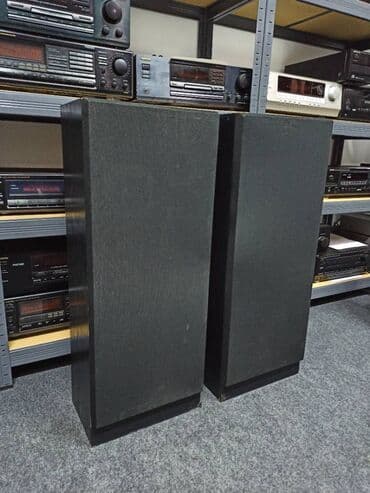 Hitaka HT-84 BL cetvorosistemac sa mrezicama koje se ne skidaju. 6