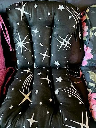 prodajem barske stolice: ✨ Da li su vaše stolice spremne za novu sezonu? Unesite svežinu i — 1