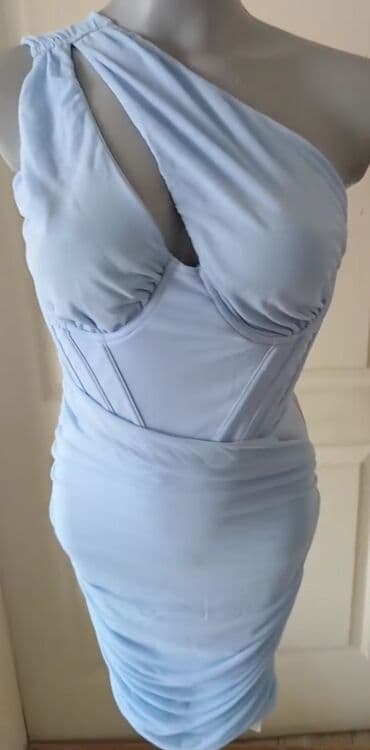 smaragdno zelena haljina: M (EU 38), color - Light blue, Cocktail, With the straps — 1