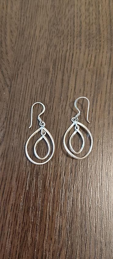 Srebrne viseće minđuše – dvostruke kapljaste konture - Dizajn: dve