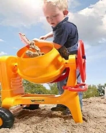 tek flis nike za decu: Dečija igračka – betonjerka na ručni pogon - Velika plastična — 6