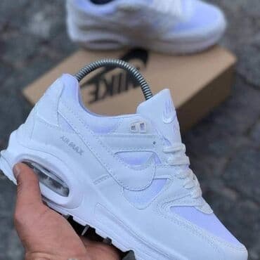 patike smederevo: 36-40
3200 L — 3