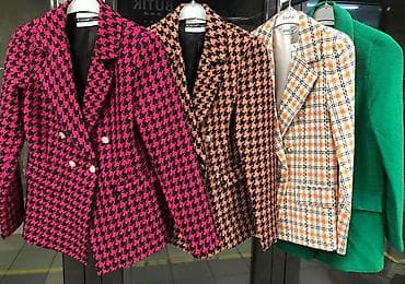 kockaste pantalone: Ženski elegantni blejzeri – više dezena i boja - Kroj: strukirani — 1