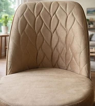 m namestaj: Tapacirane trpezarijske stolice – bež/peščana nijansa - Dizajn — 1