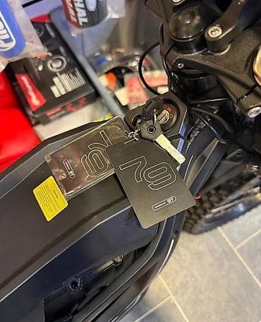skuter: 79Bike Falcon GT – električni dirt bike visokih performansi - Snažan — 7