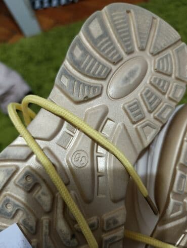 nike total 90 patike: 36 — 4