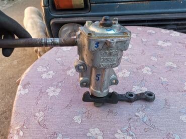 poklopac glave motora: Puž(glava) volana Lada 2107 Rivu, Lada 2104 Karavan, Lada 2105 Lada — 5