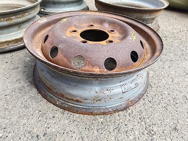 lada 2107 motor: Felna celicna Lada 2121,21213,21214i 16'' br.1-4. Polovno, ocuvano — 10