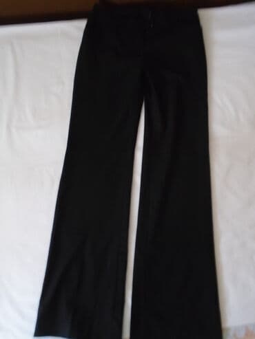 pantalone push up: H&M crne poslovne pantalone, intenzivno crne, elegantne, klasične — 1
