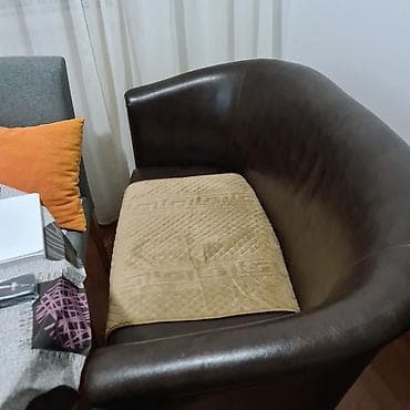 lejzi beg cena: Dvosede kožna sofa – tamno braon, klasičnog “club”/kofa dizajna sa — 5