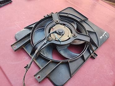 polovni delovi za pezo 307 cacak: Ventilator hladnjaka Lada 112 sa postoljem broj 3. Polovani — 4