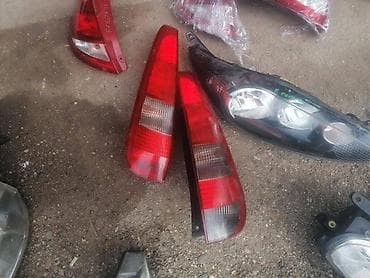 ford p251a:00 2f: STOP LAMPE 5 VRATA ZA FORD C-MAX, FIESTA, FOCUS . OD 2002. DO 2011 — 4