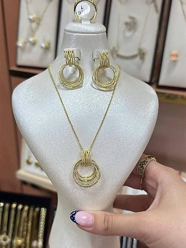 zara haljina s: Zlatni setovi nakita – elegantne kolekcije - Set 1: Ogrlica sa — 6