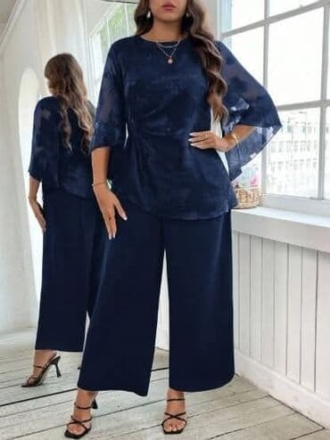 mona kompleti sa pantalonama: Kompleti Cena 3300din Vel 0XL,1XL,2XL,3XL,4XL Mere u slikama Poručuje — 1