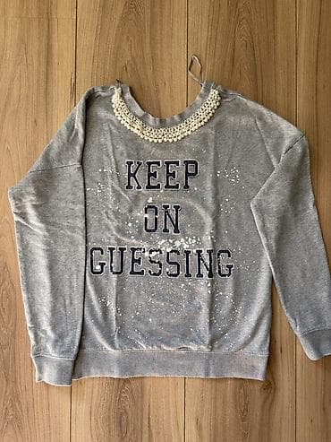 liu jo darina s: GUESS Sivi ženski dukser sa natpisom “KEEP ON GUESSING”. - Boja — 1