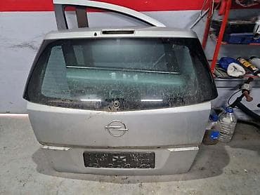adapter za opel insigniu: GEPEK VRATA SIVA BOJA ZA OPEL ZAFIRA OD 2005. DO 2012. GOD. | Svi — 1