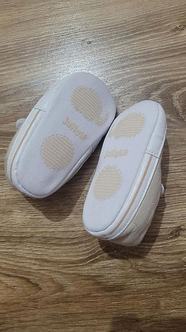 nike sandale za devojcice: Paket: Bodiji, Duksevi, Pantalone, Za dečake, uzrast: 6-9 meseci — 4