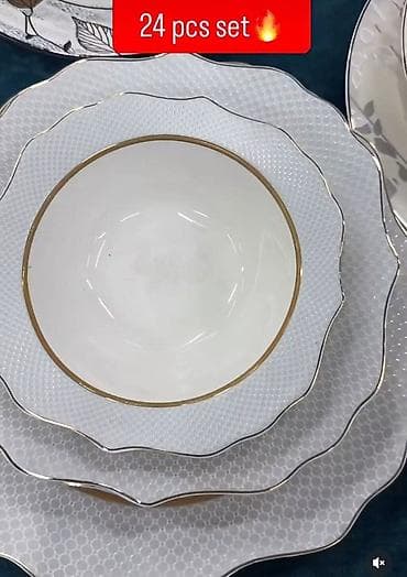 staklene stolice: Set tanjira – 24 delova - Elegantni porculanski servis sa talasastim — 1