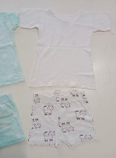 bela teksas jakna: Dva letnja kompleta za bebe HEMA Veličina 74/80 čist pamuk Cena za — 2