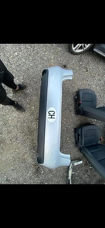 AUDI A4 B8 ZADNJI BRANIK KARAVAN | Audi vw delovi zemun altina — 2