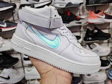 nove patike: Ženske duboke air force patike od 36 do 41 za samo 3300 din
pb — 1
