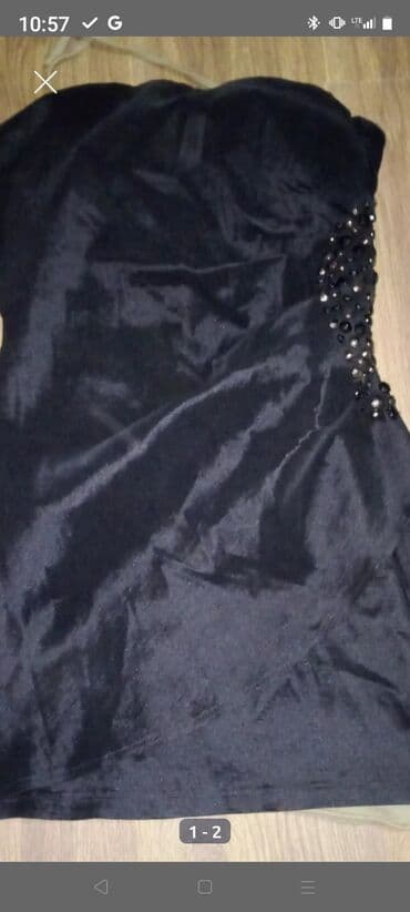 duboke kozne pantalone: Set crnih haljina – elegantni modeli za različite prilike - Haljina — 4