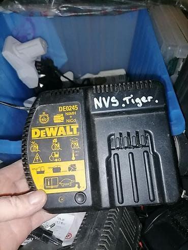 DEWALT punjač za baterije – model DE0245 - Kompatibilan sa NiMH i