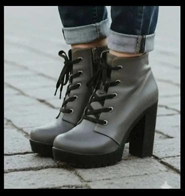 Ženske čizme na štiklu – siva boja - Model: gležnjače sa debljom na lalafo.rs Ženske čizme na štiklu – siva boja - Model: gležnjače sa debljom