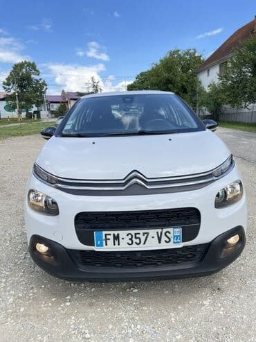lidl kompresor za vazduh: Beli automobil marke Citroen C3 sa crnom maskom hladnjaka i crnim — 3