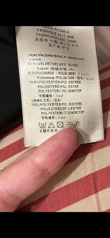 tifani haljine: Potpuno nova haljina sa etiketom, placeno preko 10000, preskupa. Kopca — 10