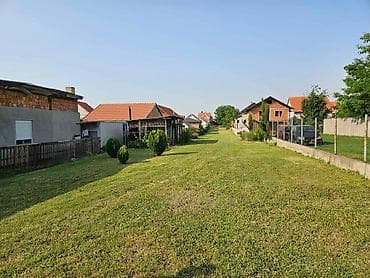 plac velika plana: Izdaje se prostrano građevinsko zemljište u Beogradu, opština — 1