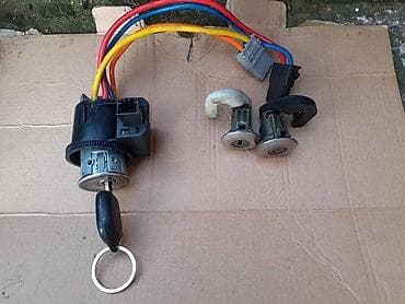 KONTAKT BRAVA ZA PEUGEOT 306 OD 1995. DO 2000. GOD. | kontakt brava na lalafo.rs KONTAKT BRAVA ZA PEUGEOT 306 OD 1995. DO 2000. GOD. | kontakt brava