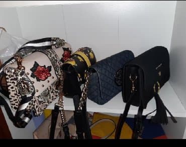 Zenske tašne original, s leva na desno liu jo 6000 guess 4000