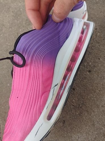 Uggs: Patike za trčanje/rekreaciju – roza‑ljubičaste - Dinamičan gradijent — 10