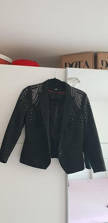vuneni sako: Crni ženski sako sa nitnama – H&M - Model: klasičan strukirani — 1
