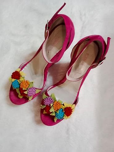 Osey original kožne italijanske sandale veličina 40.Ug 25 cm nošene