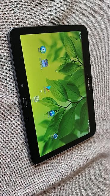 smartbook tablet: Samsung Galaxy Tab (serija Tab 4/Tab E izgled) – 10.1" Android tablet — 8