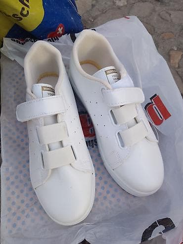 Ankle boots: Ženske bele patike sa čičak-trakama - Model: ženska patika — 1