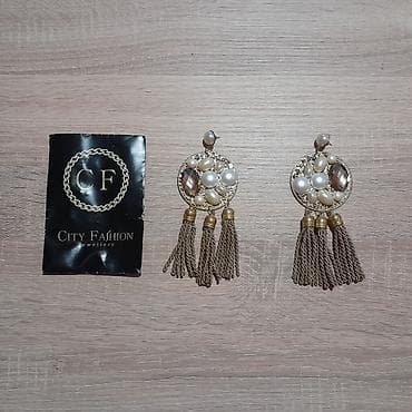 NOVE naušnice elegantne viseće bele zlatne bež minđuše NOVE moderne
