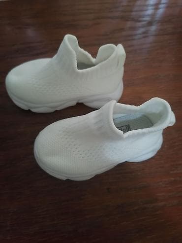 puma bele patike: Bebi patike/majdžunke – model bez pertli, bele boje - Veličina: 20 — 1