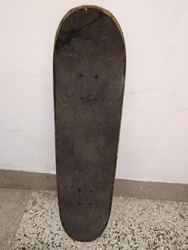 sacuvane slike: Skateboard dužine 67 cm, širine 19,5 cm, polovan Skateboard dužine 60 — 8