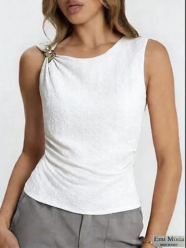 pull and bear patike: ✅Bluza 1750 din — 4