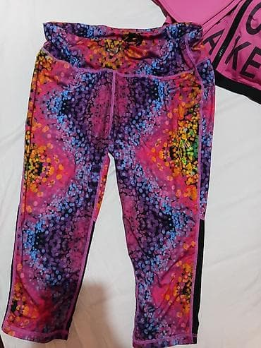 Kompleti, Kombinezoni: Sportski komplet za trening – ženske helanke 3/4, sportski grudnjak i — 3