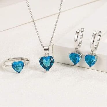 925 cena: Komplet sa žigom 925 Prsten podesiv Cena:2000din Dobija se u poklon — 3