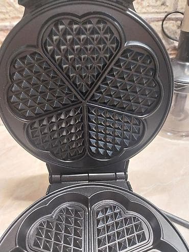 delimano aparati: Aparat za galete-bakin kolac je u odlicnom stanju sa sitnim tragovima — 8